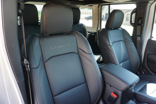2024 Jeep Wrangler Sahara image 35