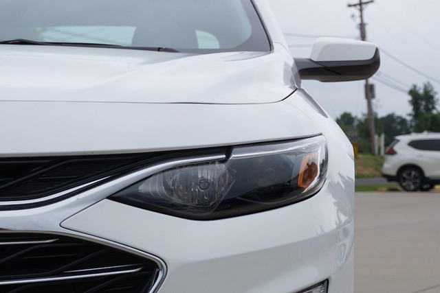 2024 Chevrolet Malibu LT image 10