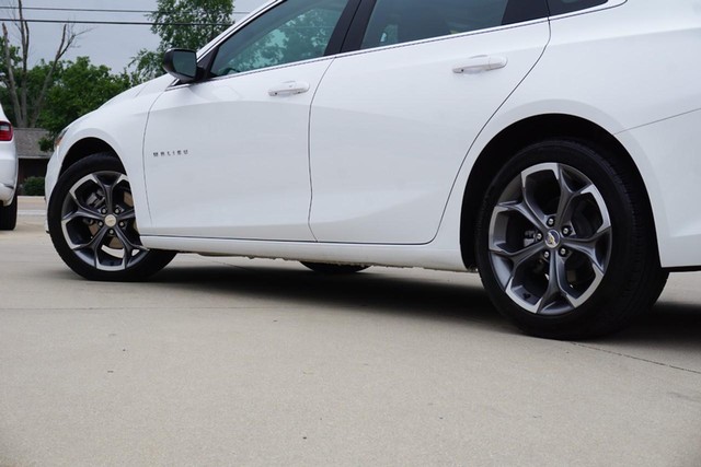 2024 Chevrolet Malibu LT image 13