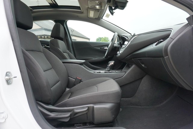 2024 Chevrolet Malibu LT image 27