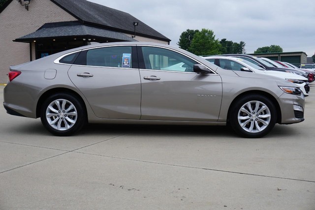 2024 Chevrolet Malibu LT image 02