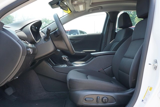 2024 Chevrolet Malibu LT image 21