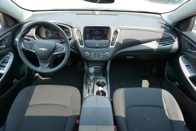 2024 Chevrolet Malibu LT image 30