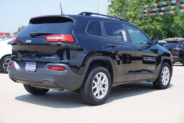 2017 Jeep Cherokee 4WD Sport image 03