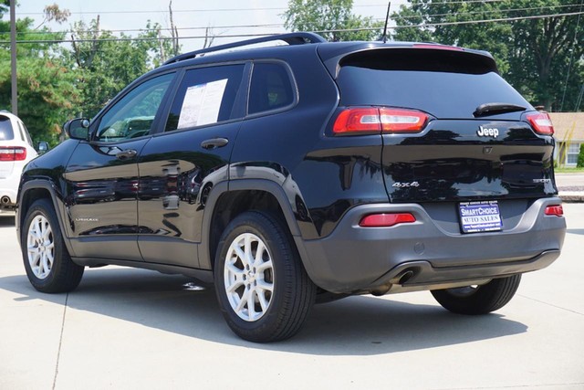 2017 Jeep Cherokee 4WD Sport image 05