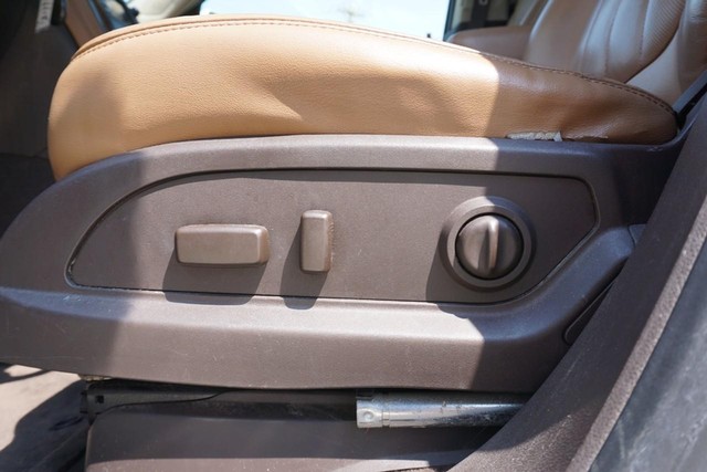 2017 Buick Enclave Leather image 23