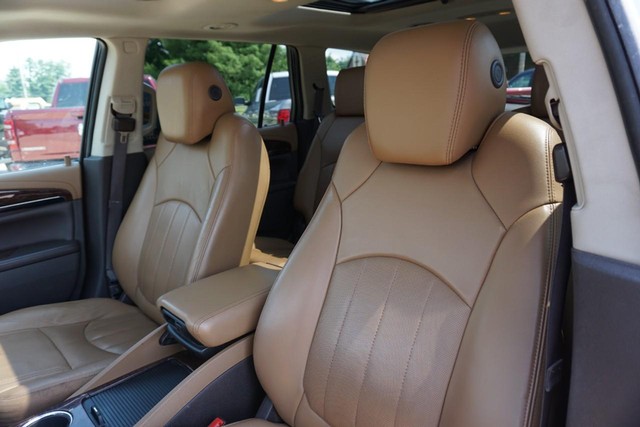 2017 Buick Enclave Leather image 24