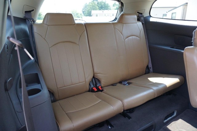 2017 Buick Enclave Leather image 30