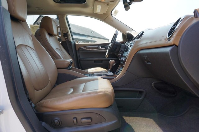 2017 Buick Enclave Leather image 31