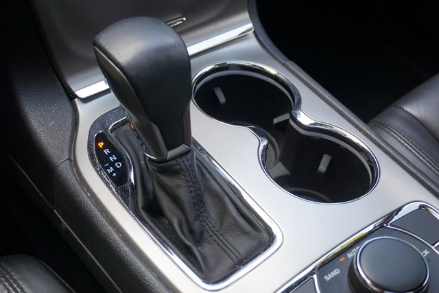 2019 Jeep Grand Cherokee Limited 4x4 image 38