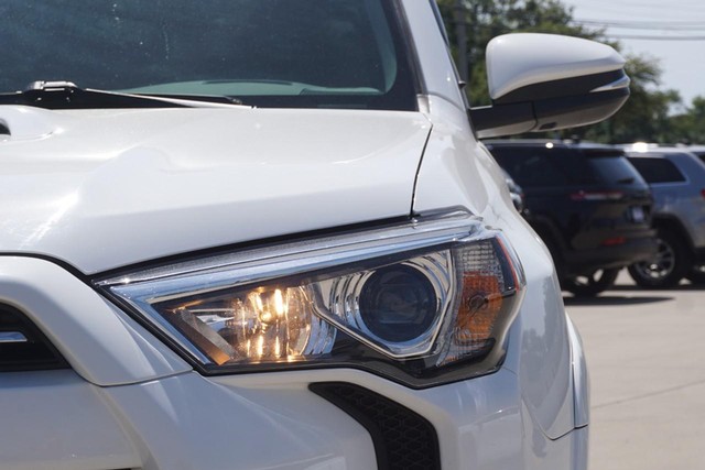 2022 Toyota 4Runner TRD Off Road Premium image 10