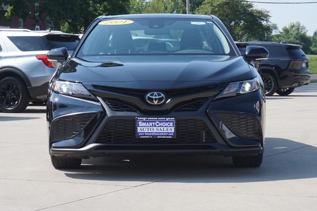 2021 Toyota Camry SE image 08