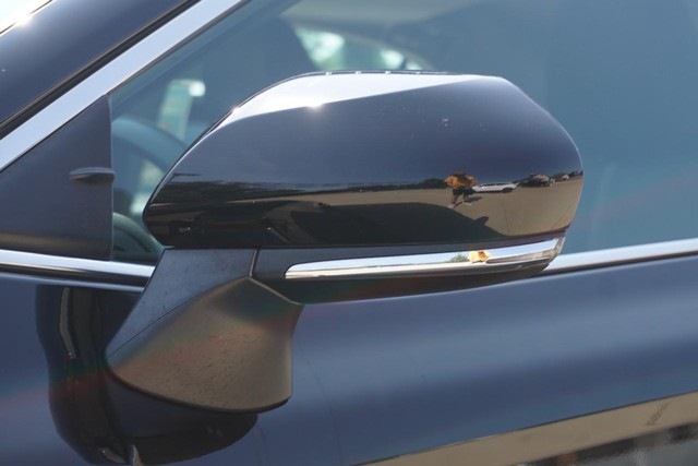 2021 Toyota Camry SE image 12
