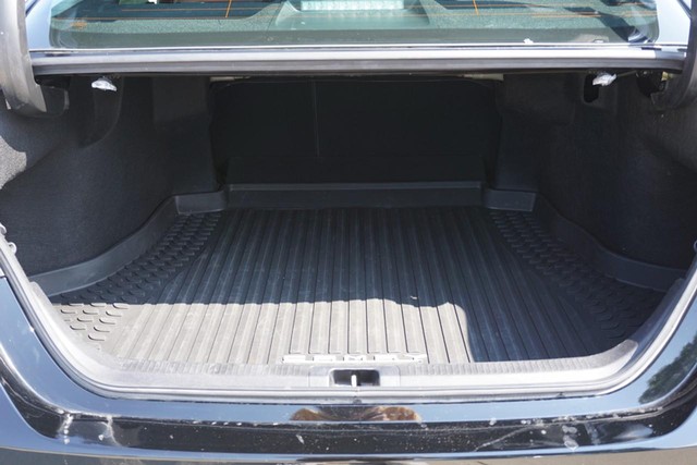 2021 Toyota Camry SE image 19