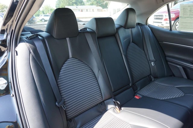 2021 Toyota Camry SE image 26