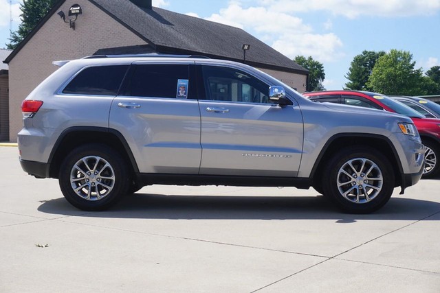 2015 Jeep Grand Cherokee 4WD Limited image 02