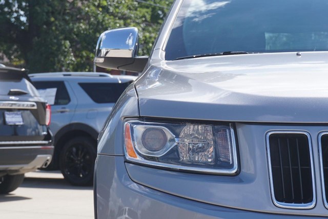 2015 Jeep Grand Cherokee 4WD Limited image 09