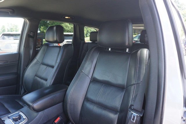 2015 Jeep Grand Cherokee 4WD Limited image 24