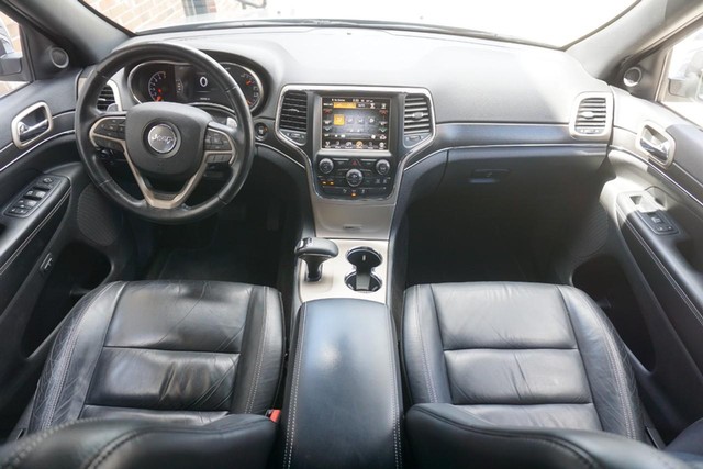 2015 Jeep Grand Cherokee 4WD Limited image 32