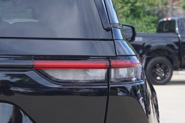2023 Jeep Grand Cherokee Limited photo 17