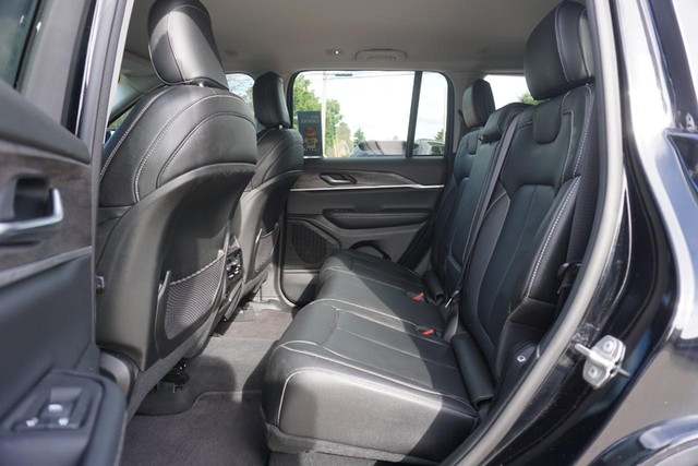 2023 Jeep Grand Cherokee Limited photo 24