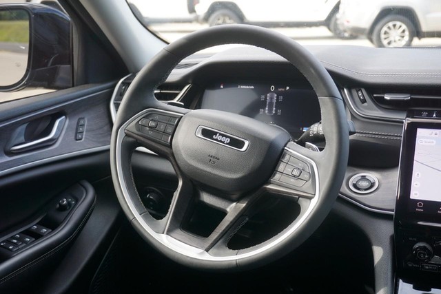 2023 Jeep Grand Cherokee Limited photo 32