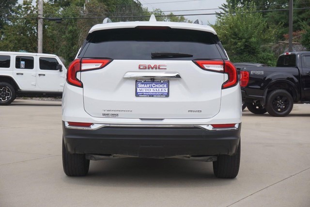 2023 GMC Terrain SLT image 04