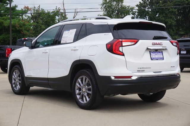 2023 GMC Terrain SLT image 05