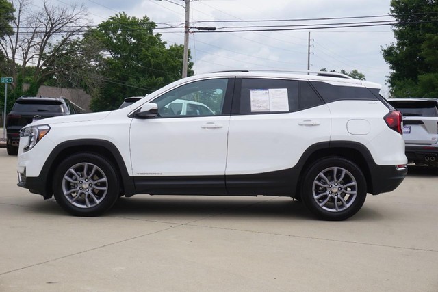 2023 GMC Terrain SLT image 06