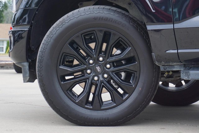 2024 Ford F-150 LARIAT SUPERCREW image 16
