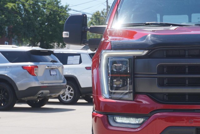 2023 Ford F-150 4WD Lariat SuperCrew image 09