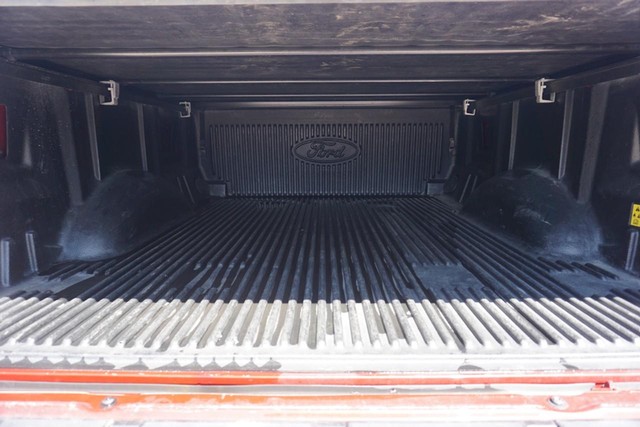 2023 Ford F-150 4WD Lariat SuperCrew image 25