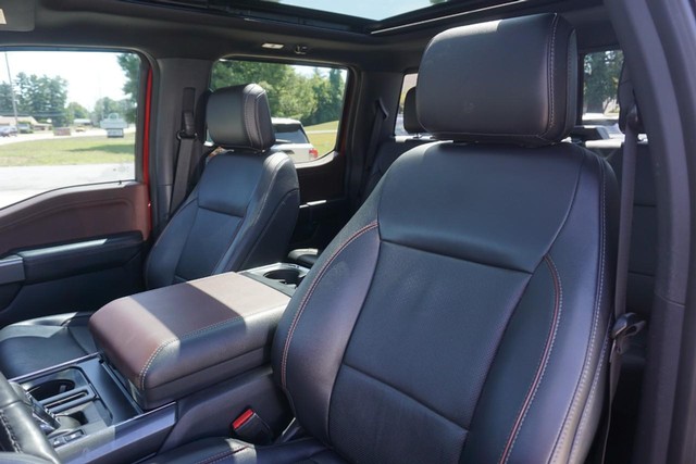 2023 Ford F-150 4WD Lariat SuperCrew image 29
