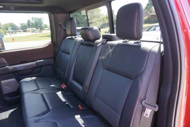 2023 Ford F-150 4WD Lariat SuperCrew image 31