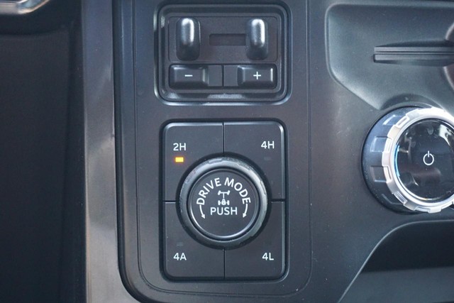 2023 Ford F-150 4WD Lariat SuperCrew image 49