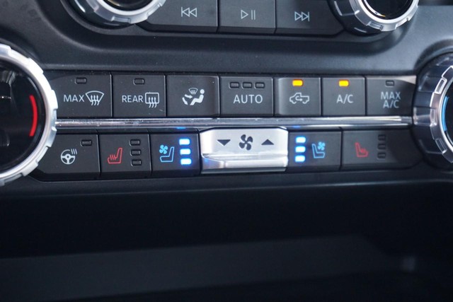 2023 Ford F-150 4WD Lariat SuperCrew image 51