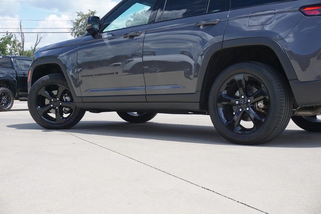 2024 Jeep Grand Cherokee Limited image 13