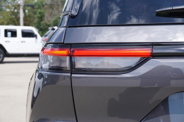 2024 Jeep Grand Cherokee Limited image 16