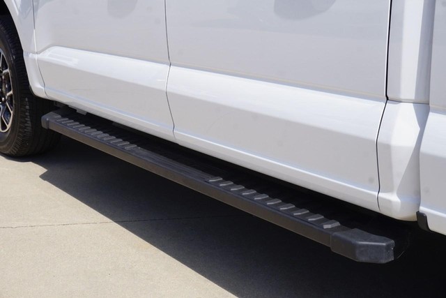 2023 Ford F-150 4WD XLT SuperCrew image 17