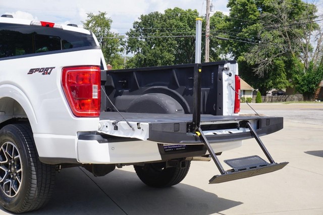 2023 Ford F-150 4WD XLT SuperCrew image 24