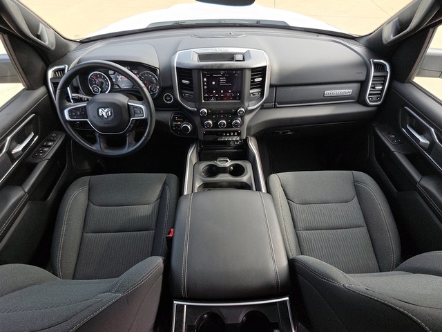 2022 Ram 1500 4WD Big Horn Crew Cab image 21