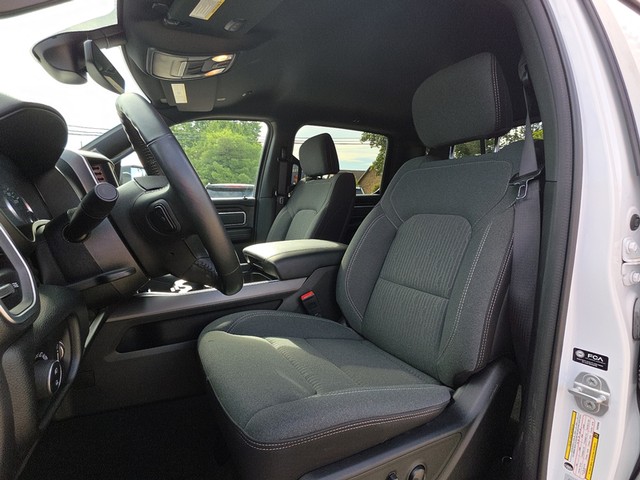 2022 Ram 1500 4WD Big Horn Crew Cab image 22