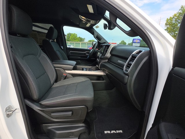 2022 Ram 1500 4WD Big Horn Crew Cab image 27