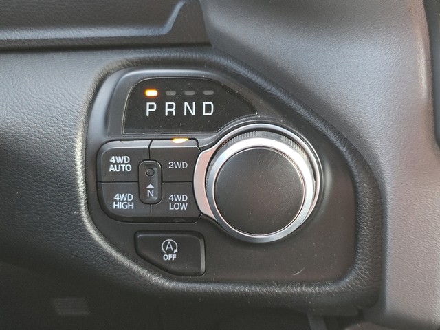 2022 Ram 1500 4WD Big Horn Crew Cab image 36