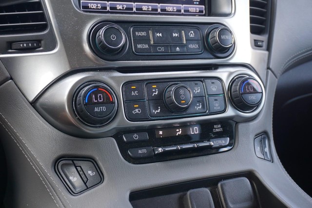 2017 Chevrolet Suburban LT image 47