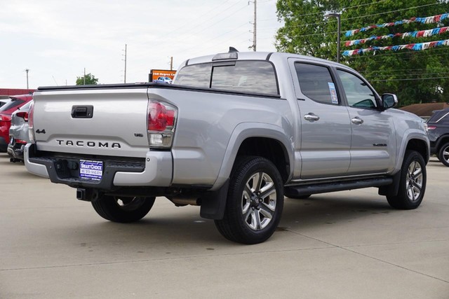 2017 Toyota Tacoma 4WD Limited Double Cab image 03