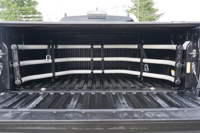 2017 Toyota Tacoma 4WD Limited Double Cab image 23
