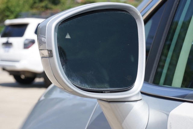 2022 Chrysler Pacifica Touring L photo 14