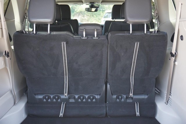 2022 Chrysler Pacifica Touring L photo 17