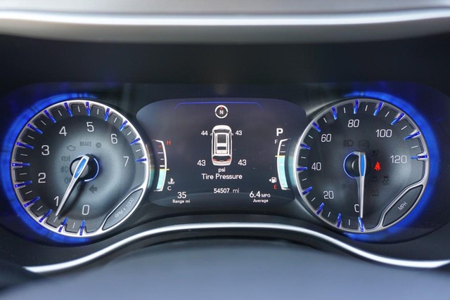 2022 Chrysler Pacifica Touring L photo 38
